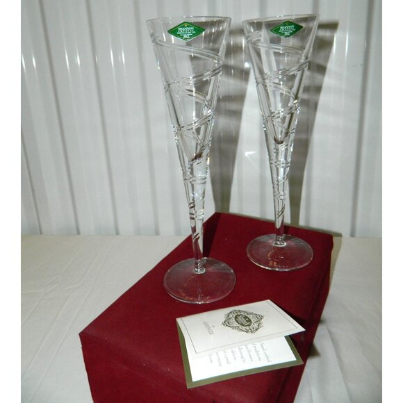 Shannon Crystal Godinger Champagne Flutes Set Of 2 In Red Satin-Lined Gift Box - Picture 10 of 14